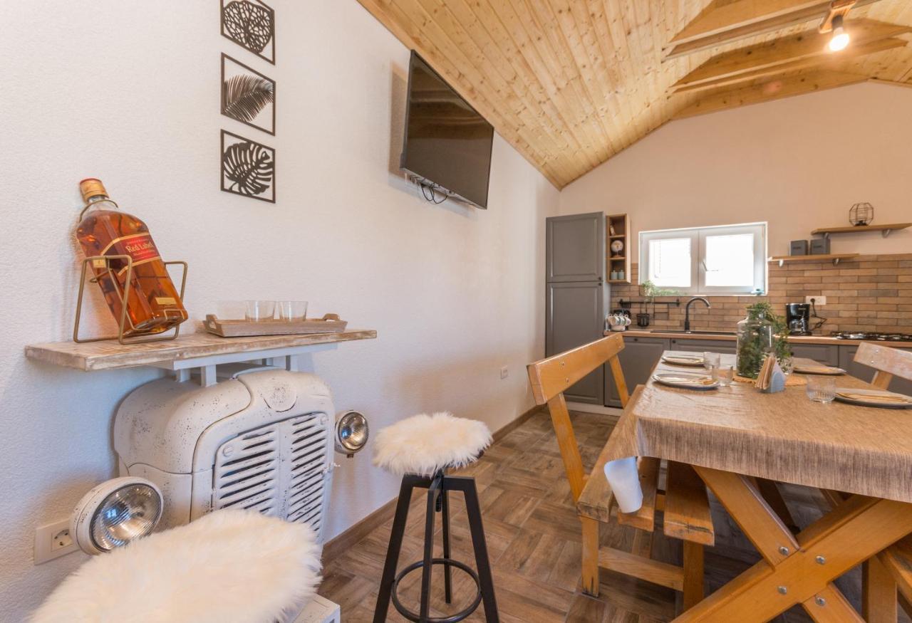 Villa Lucija Biograd Na Moru Exteriör bild
