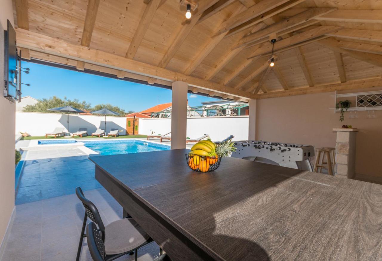 Villa Lucija Biograd Na Moru Exteriör bild