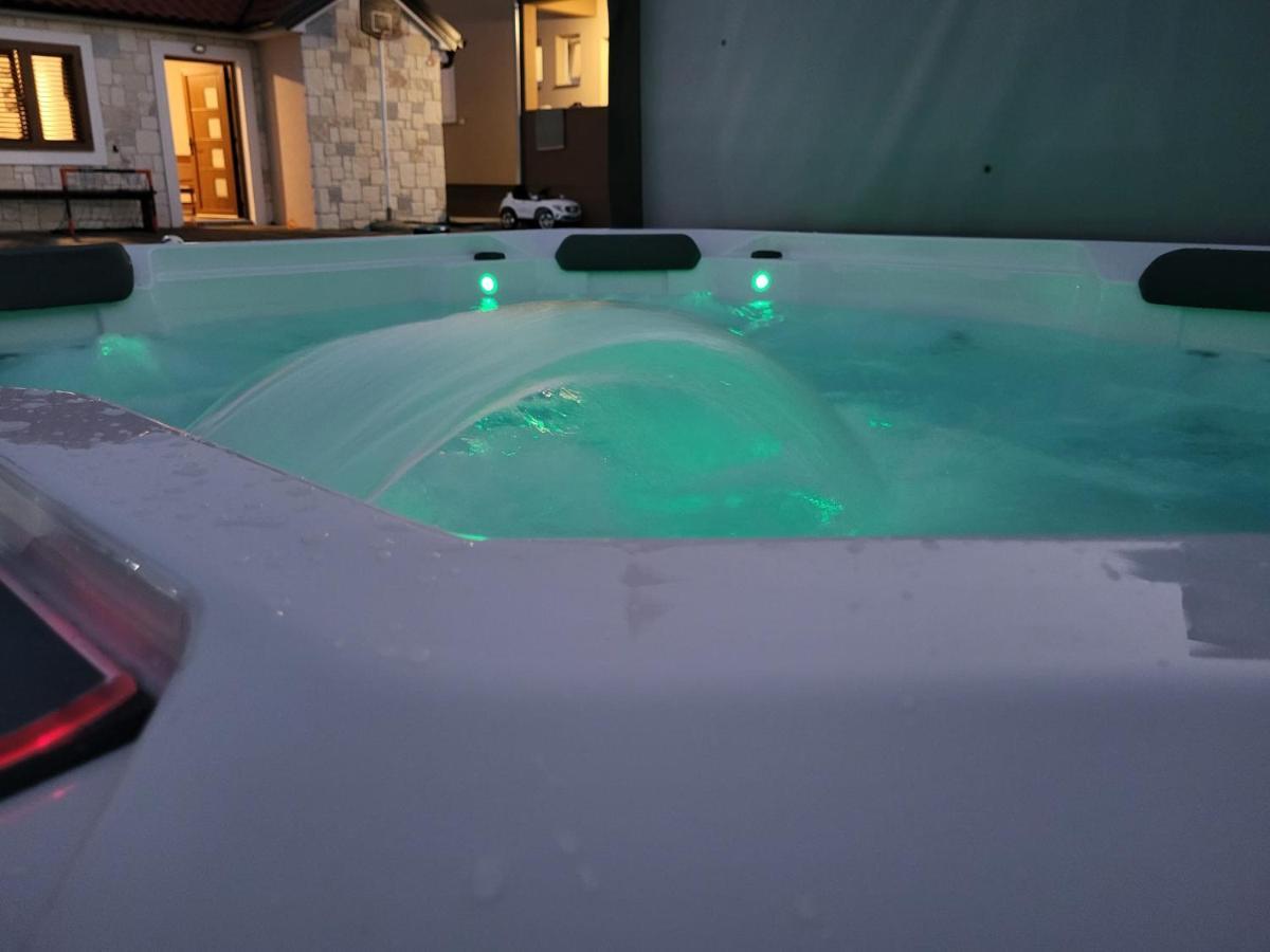 Villa Lucija Biograd Na Moru Exteriör bild